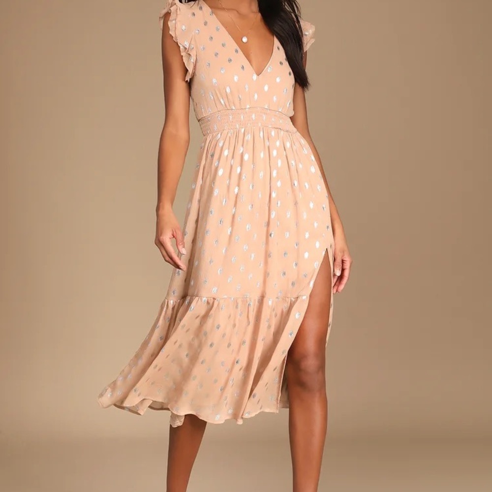 Worn ONCE Lulus “Cause to Celebrate” MIDI Dress- Small